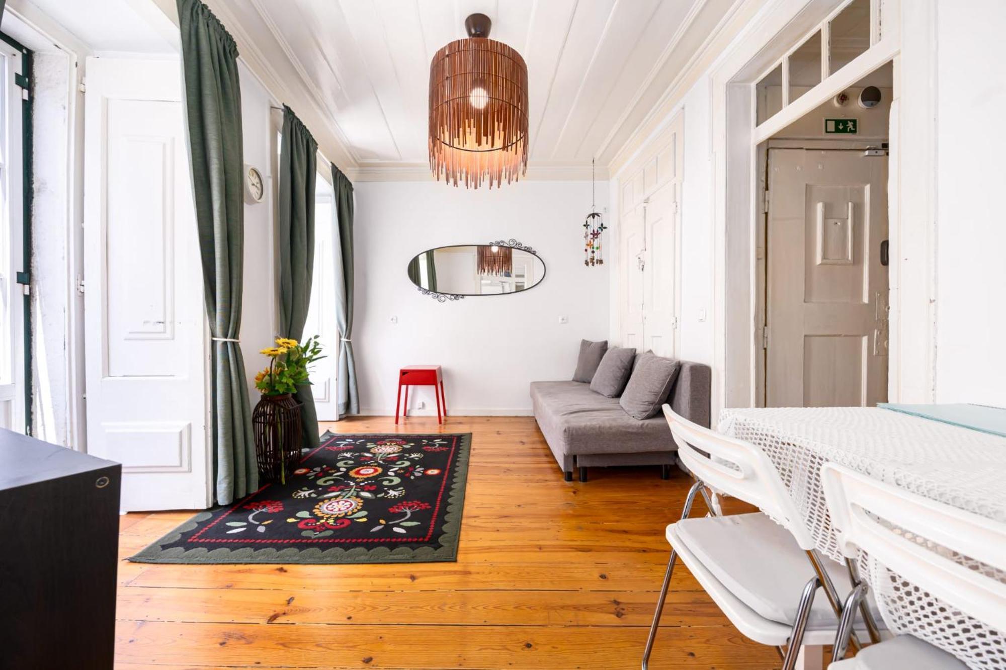 Crooked House Alfama Apartamento *